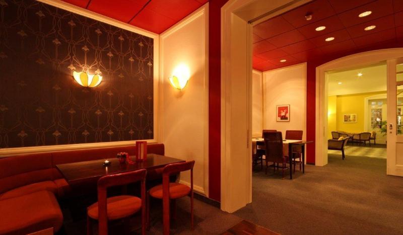 Esplanade Swiss Quality Hotel Давос Ресторан фото